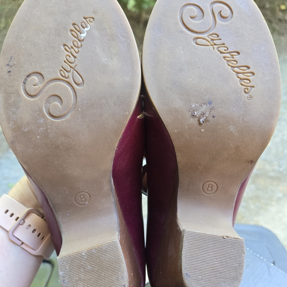 Seychelles Plum Leather Duchess T-strap buckle shoes size 8 - Picture 4 of 9